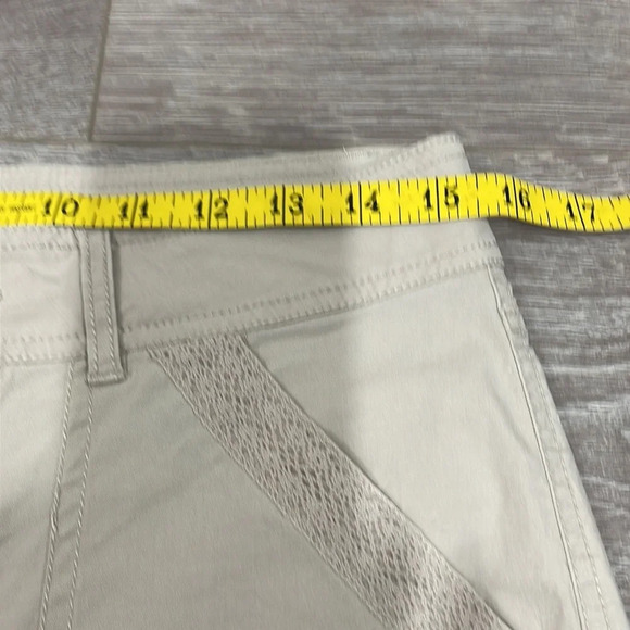 NWOT Westport Khaki Bermuda Shorts Embroidered Trim Detail 2 - Picture 7 of 13